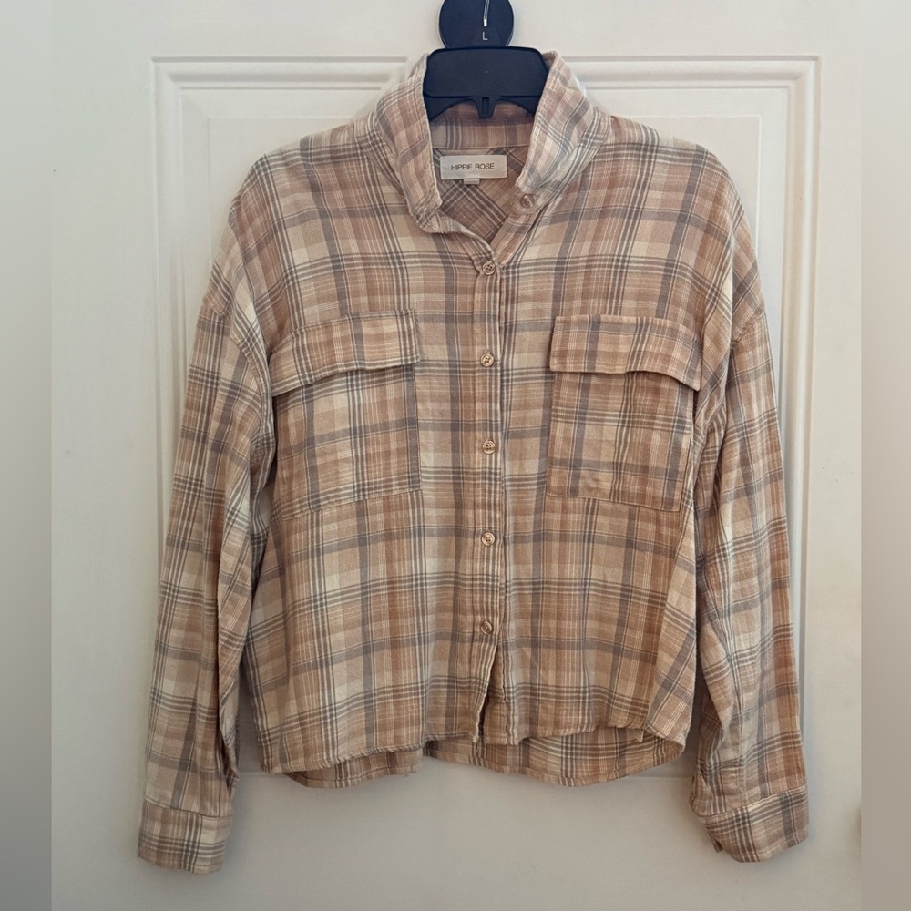 Hippie Rose Womens Beige Gray Plaid Viscose Cotton 2 Pocket Shorter Flannel M